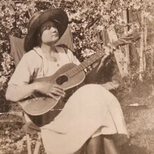 Meet your Posher, Candi